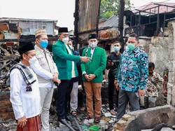 Wakili NU DKI, Jazilul Beri Bantuan buat Korban Kebakaran di Kemayoran