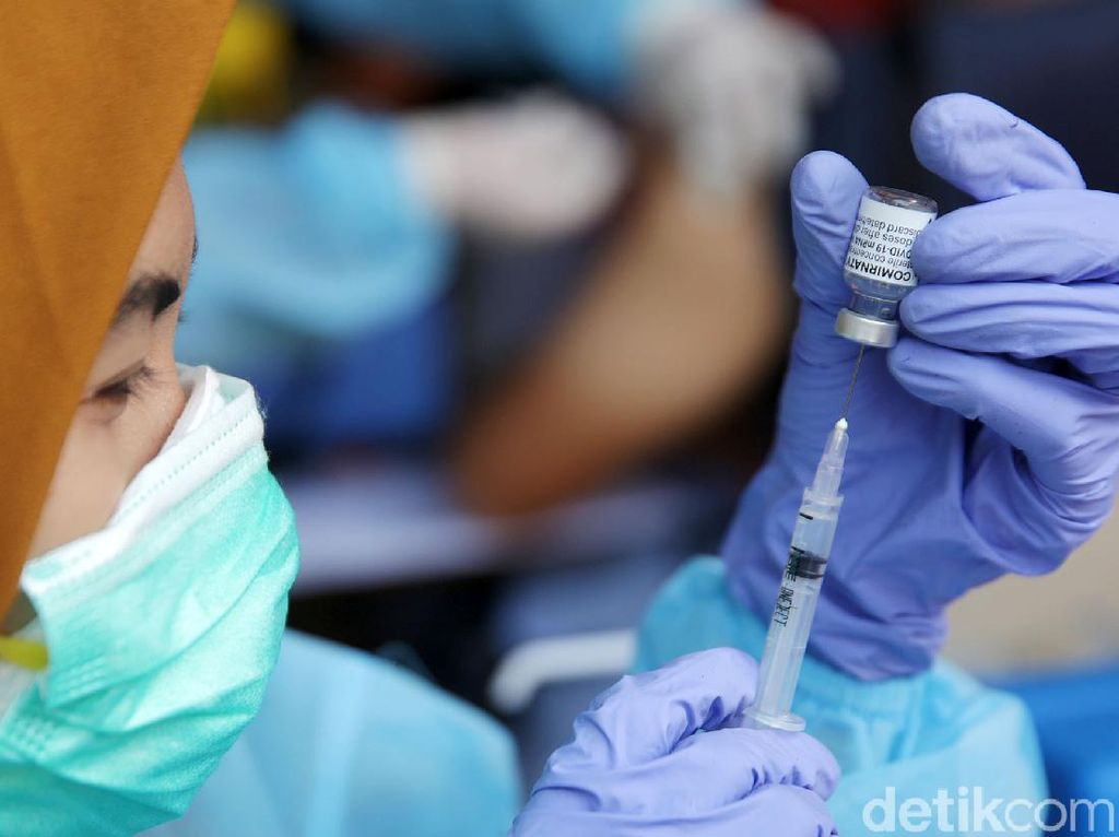 Riset: Anak 5-11 Tahun Diklaim Aman Divaksin Pfizer Riset: Anak 5-11 Tahun Diklaim Aman Divaksin Pfizer