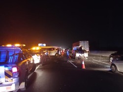 8 Kendaraan Kecelakaan Beruntun di Tol Japek, 4 Orang Luka-luka