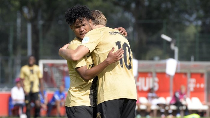 Bagus Kahfi mencetak dua gol buat Jong FC Utrecht dalam laga uji coba, Jumat (3/9/2021). Utrecht menang 5-2 atas La Louviere Centre.