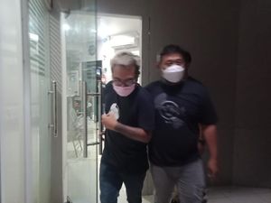 Komika Coki Pardede dan Pemasok Direhabilitasi di RSKO
