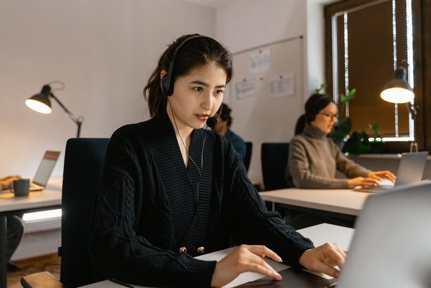 Daripada mengecewakan, overthinker lebih memilih bekerja maksimal/Foto: pexels/mart production