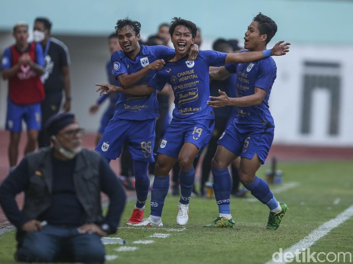 Persela lamongan vs PSIS