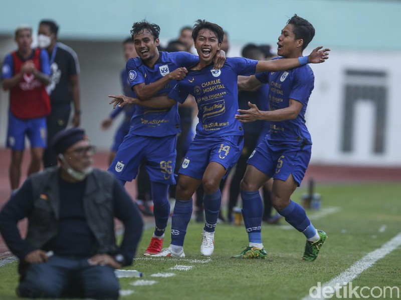 Persela lamongan vs PSIS