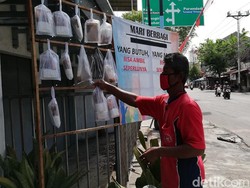 Menengok Kampung Berbagi di Solo: Isi Sebanyaknya, Ambil Seperlunya
