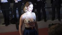 Pesona Lea Seydoux Si Gadis Bond