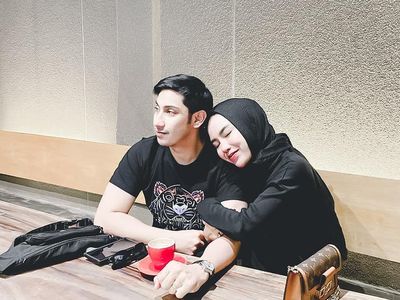 Lukman Azhari Hobi Ngopi Romantis Bareng Medina Zein