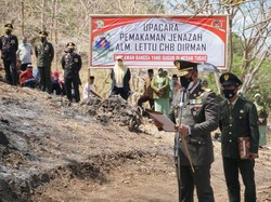 Lettu Dirman, Prajurit TNI yang Gugur Diserang KKB Dimakamkan di Bima