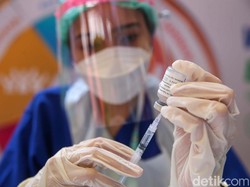 Satgas: Laju Suntikan Vaksin COVID Turun Sejak Mei, Dosis 3 Baru 25%