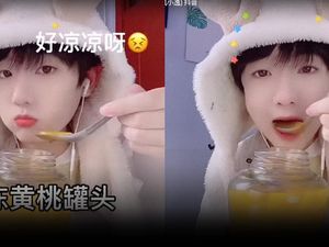 Videonya Diblokir Gegara Seleb Tiktok Ini Terlalu Gemulai Saat Makan