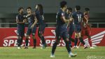 10 Pemain Arema FC Tahan Imbang PSM Makassar