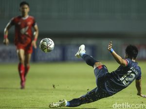 Duel PSM Vs Arema Tanpa Peluang Berarti, Babak Pertama Berakhir Imbang 0-0