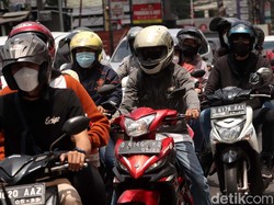 Naik Motor Sambil Ngobrol Bisa Kena Denda Rp 750 Ribu, Pelajar Wajib Tahu