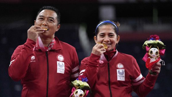 Momen Hary/Leani Gigit Emas Paralimpiade Tokyo 2020