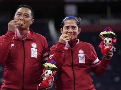 Momen Hary/Leani Gigit Emas Paralimpiade Tokyo 2020