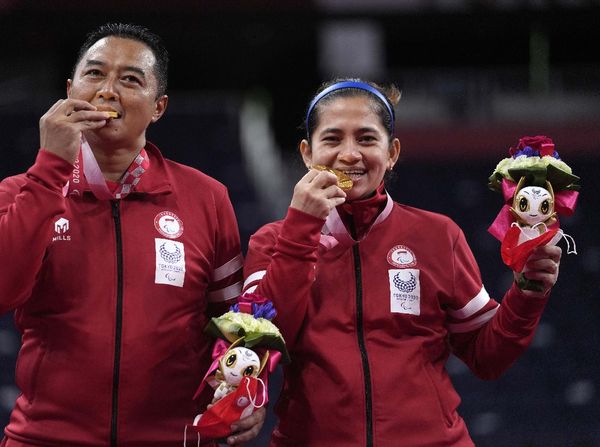 Momen Hary/Leani Gigit Emas Paralimpiade Tokyo 2020
