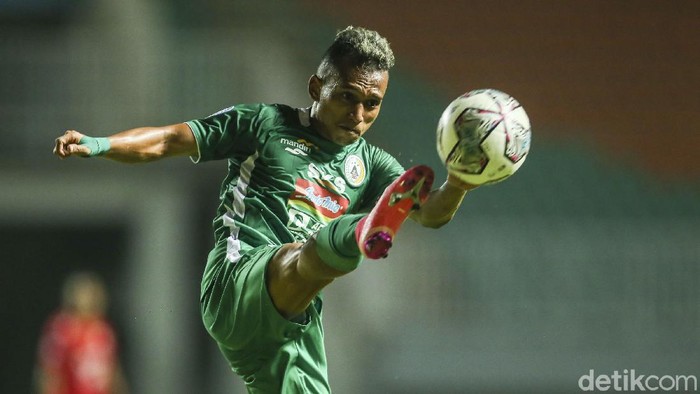 PSS Sleman dan Persija Jakarta berbagi poin dalam pertandingan pertama mereka di BRI Liga 1 2021. Kedua tim bermain imbang dengan skor 1-1.