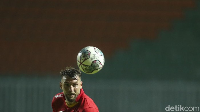 PSS Sleman dan Persija Jakarta berbagi poin dalam pertandingan pertama mereka di BRI Liga 1 2021. Kedua tim bermain imbang dengan skor 1-1.