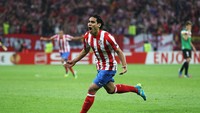 Radamel Falcao menjadi striker mengerikan di masa emasnya. Salah satu penampilan garangnya terlihat ketika membela Atletico Madrid, ketika bisa membuat lima gol ke gawang Depotivo La Coruna di musim 2012/2013. (Foto: (Getty Images/Maddie Meyer)