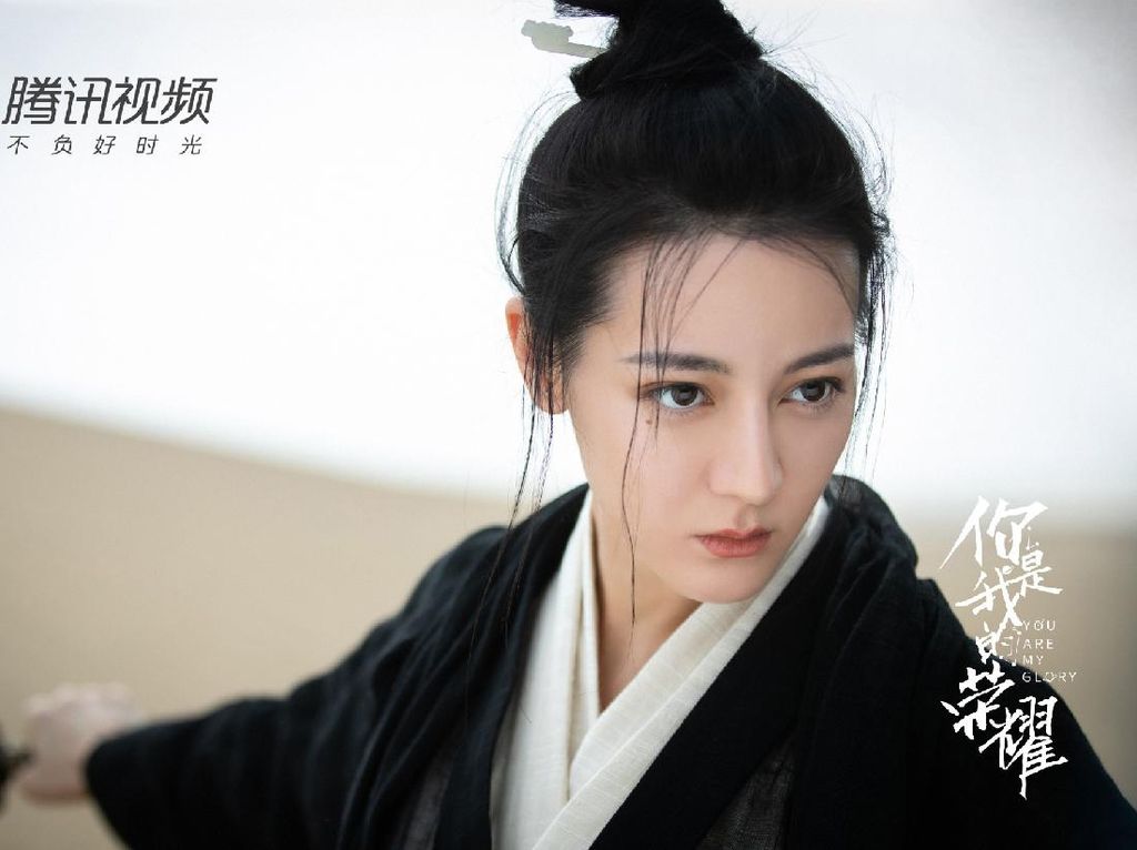 Dilraba Dilmurat, Bidadari Uyghur yang Sukses di Dunia Hiburan Dilraba Dilmurat, Bidadari Uyghur yang Sukses di Dunia Hiburan