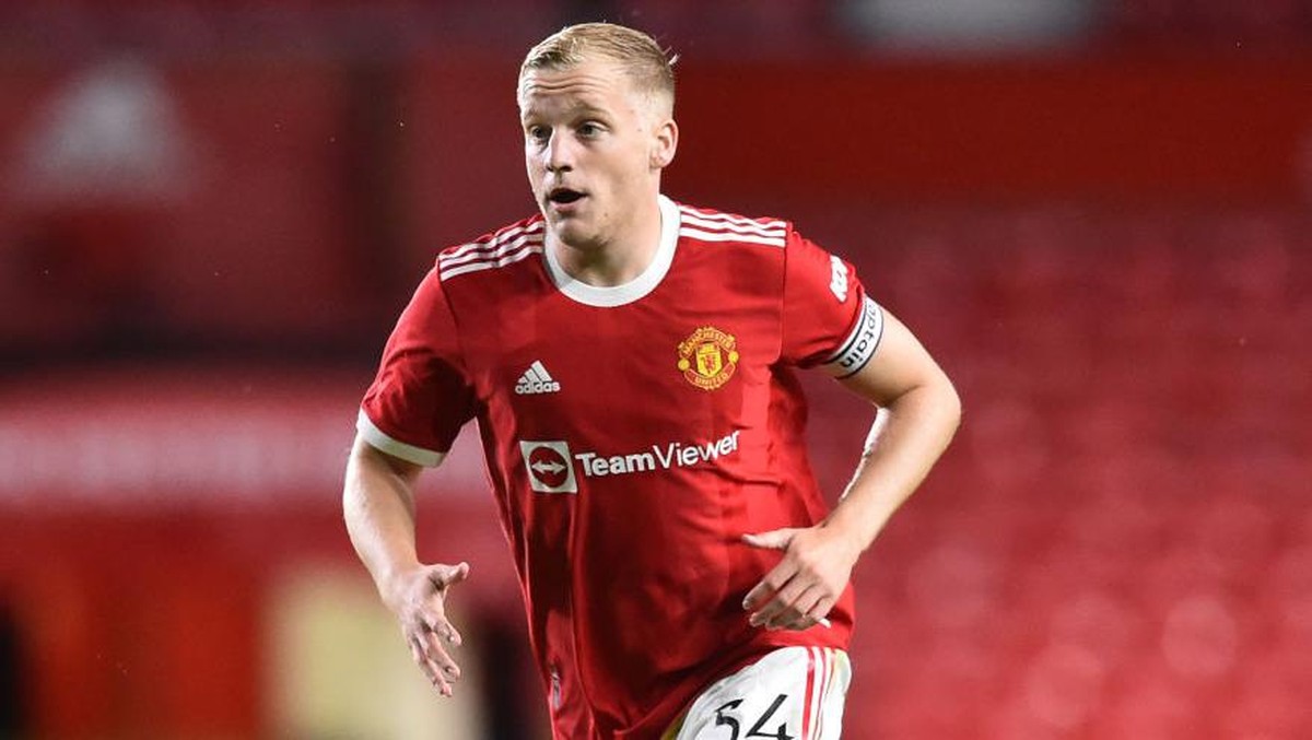Ralf Rangnick ingin Donny van de Beek tetap di MU (Foto: Getty Images/Nathan Stirk)