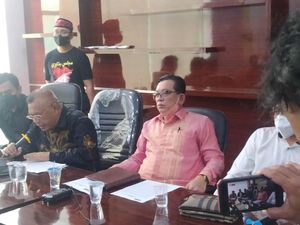 HRS Center Duga Vonis Habib Rizieq di Kasus RS Ummi Plagiat Skripsi Mahasiswa HRS Center Duga Vonis Habib Rizieq di Kasus RS Ummi Plagiat Skripsi Mahasiswa