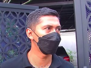 Kenang Mirdad Bakal Nikah Lagi Usai Cerai? Kenang Mirdad Bakal Nikah Lagi Usai Cerai?