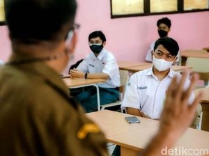 4 Klarifikasi Kemendikbudristek soal Ribuan Klaster COVID di Sekolah 4 Klarifikasi Kemendikbudristek soal Ribuan Klaster COVID di Sekolah