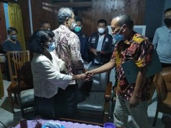 Berakhir Manis, Warga Diduga Perusak Makam Mediasi Damai dengan Ahli Waris