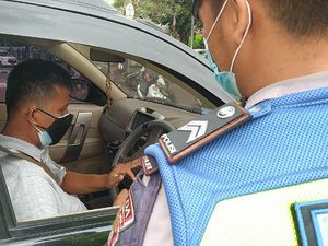 Langgar Ganjil Genap-Ditilang di Jl Sudirman, Pemobil Ini Ngaku Lupa Tanggal
