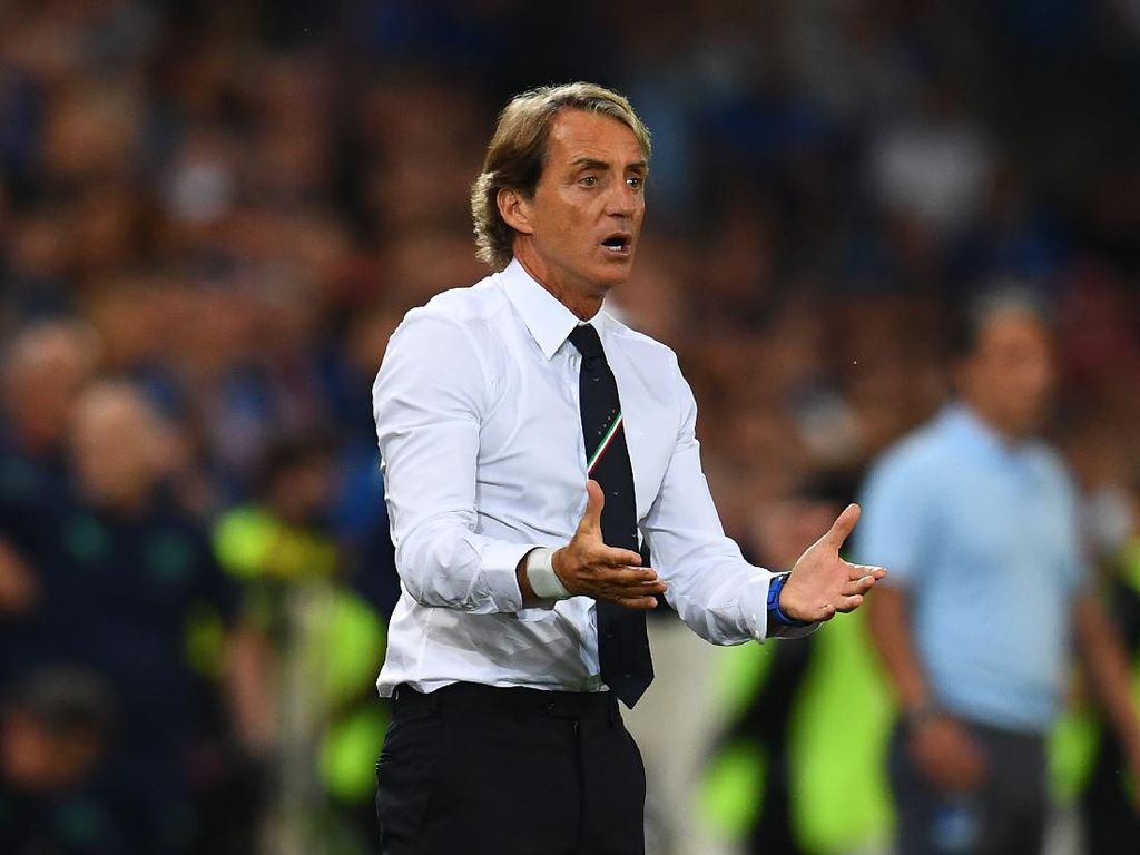 Roberto Mancini: Italia Buang-buang Peluang!