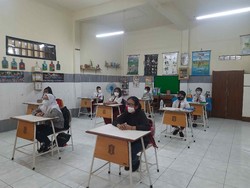 Kini Masuk SD Negeri di Surabaya Tak Perlu Pakai Ijazah TK