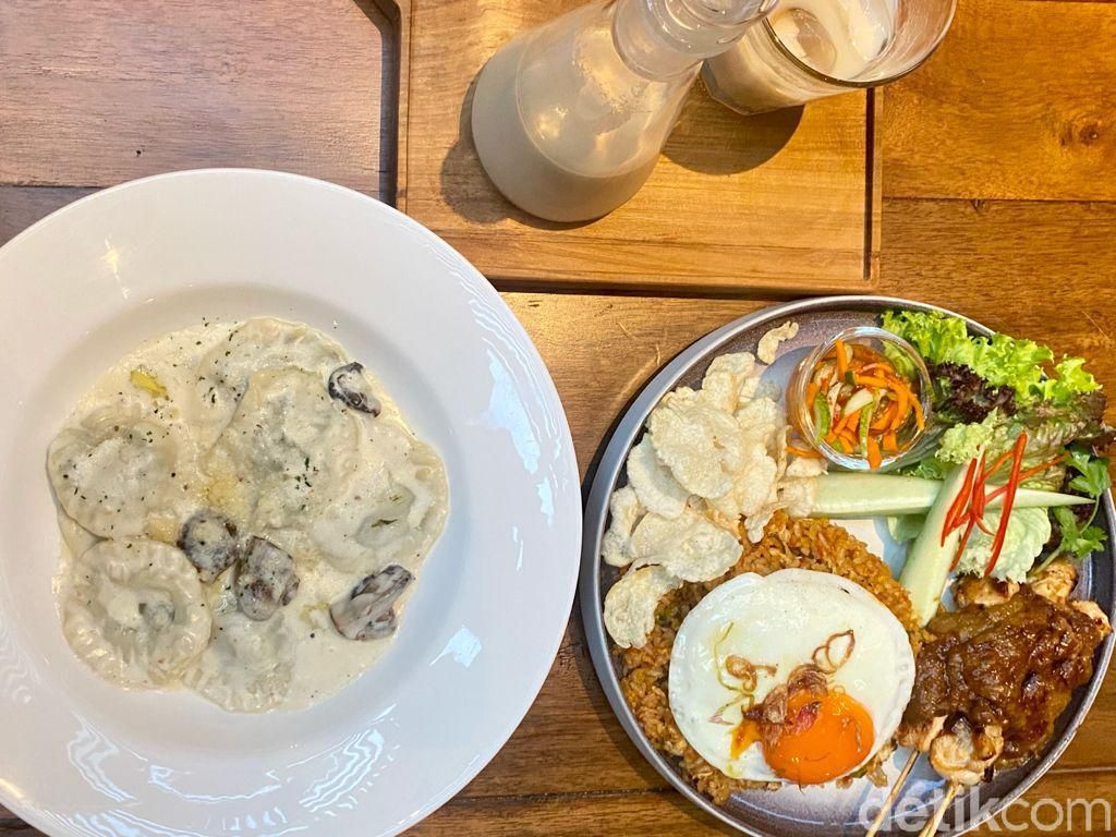 Sedap Banget! Makan Nasi Goreng Kampung Plus Suasana Bali di Coffee Shop Ini Sedap Banget! Makan Nasi Goreng Kampung Plus Suasana Bali di Coffee Shop Ini