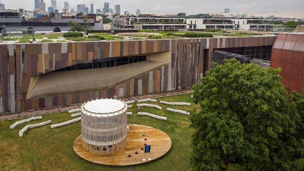 Foto Taman Bermain Anti Polusi di Polandia