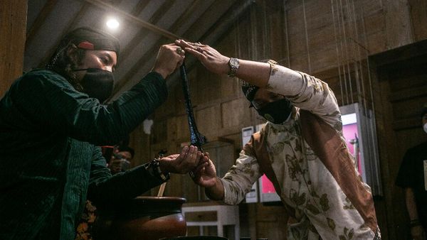 Melihat Tradisi Jamasan Keris