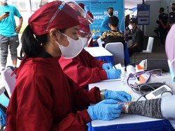 Sentra Vaksinasi Tahap 2 di Jaktim Digelar WIKA, Sasar 3.000 Peserta