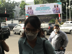 Kekey Senang Pengadilan Buktikan Rezky Aditya Adalah Ayah Biologis