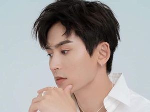 Nasib Zhang Zhehan, Aktor China yang Diboikot karena Skandal Foto di Kuil Nasib Zhang Zhehan, Aktor China yang Diboikot karena Skandal Foto di Kuil