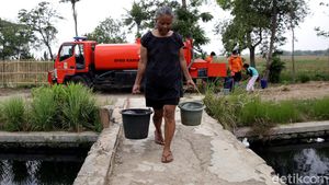 Air Bersih untuk Warga Terdampak Limbah Industri di Bekasi