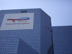 TotalEnergies Ogah Bisnis Bareng Putin tapi Tolak Hapus Asetnya di Rusia