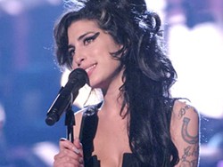 Biopik Amy Winehouse Digarap Sutradara Fifty Shades of Grey