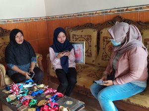 Tangan Kiri Khalimatus Sadiyah Jadi Andalan Hingga Harumkan Indonesia di Dunia Tangan Kiri Khalimatus Sadiyah Jadi Andalan Hingga Harumkan Indonesia di Dunia