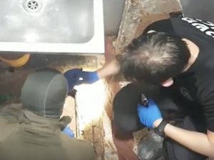 Penampakan Lubang untuk Kabur 6 Tahanan Palestina dari Penjara Israel Penampakan Lubang untuk Kabur 6 Tahanan Palestina dari Penjara Israel