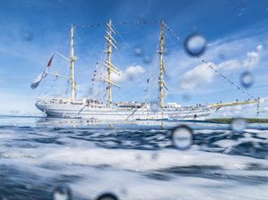 Gagahnya KRI Bima Suci saat Tiba di Morotai Gagahnya KRI Bima Suci saat Tiba di Morotai