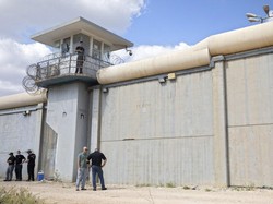 Pejabat Senior Fatah Disiksa Brutal di Penjara Israel