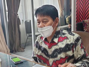 Polemik Chat Kunjungan Jokowi, Ketua DPRD Kuningan: Sudah Dijawab Istana Polemik Chat Kunjungan Jokowi, Ketua DPRD Kuningan: Sudah Dijawab Istana