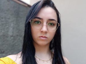 Kisah Gadis Putus Sekolah dan Depresi Usai Jadi Meme Viral di Medsos