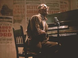 7 Film Biografi Musisi Terbaik: The Doors hingga Bohemian Rhapsody