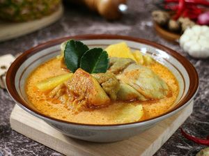 Resep Pembaca: Resep Gulai Ayam Nanas yang Gurih Segar Resep Pembaca: Resep Gulai Ayam Nanas yang Gurih Segar