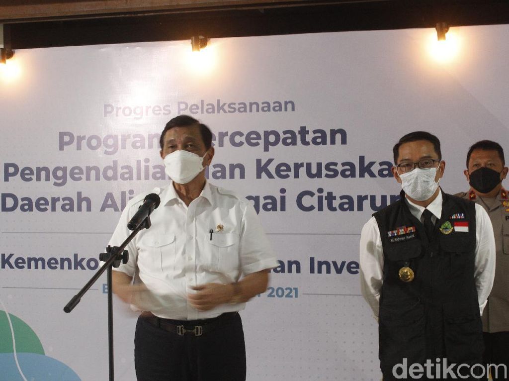 RK Minta 15 Juta Dosis Vaksin Per Bulan ke Jabar, Luhut: Tak Masalah RK Minta 15 Juta Dosis Vaksin Per Bulan ke Jabar, Luhut: Tak Masalah